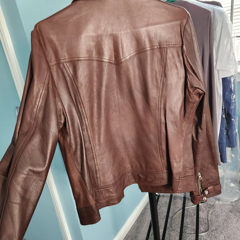 NWOT. Beautiful Brown Leather moto jacket - Picture 5 of 8